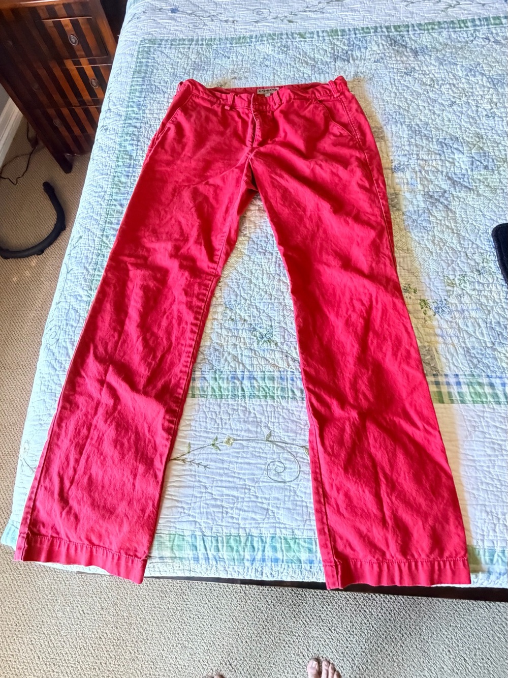 Express Photographer Men’s Chino Pants - 32 x 32